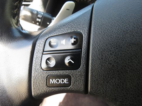 Used 2010 Lexus IS 250C RWD image 30
