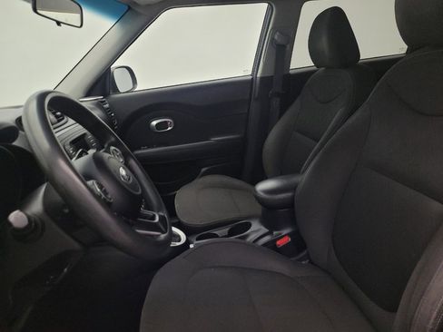 Used 2015 Kia Soul FWD image 18
