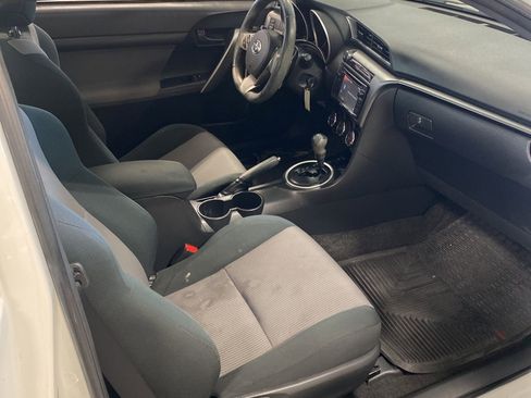 Used 2015 Scion tC image 22