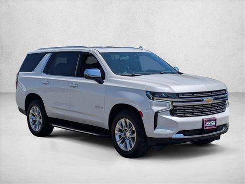 Used 2021 Chevrolet Tahoe Premier w/ Premium Package AWD/4WD image 3