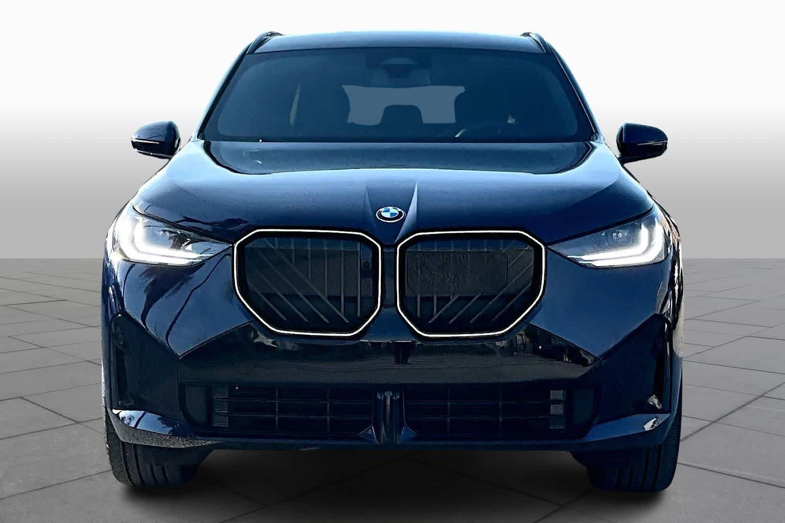 Used 2026 BMW X3 xDrive30i w/ Premium Package AWD/4WD image 3