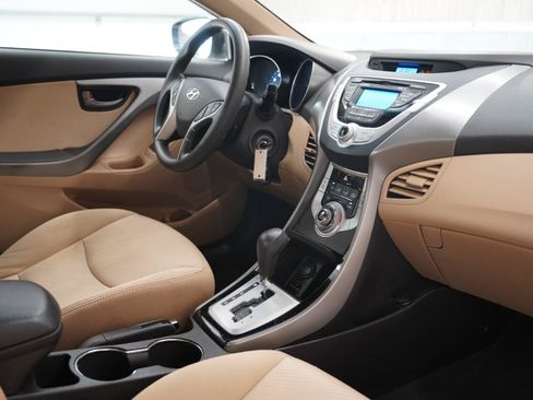 Used 2012 Hyundai Elantra GLS w/ Preferred Pkg 3 FWD image 16