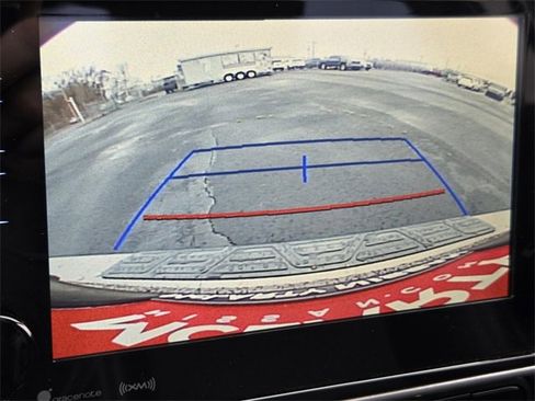 Used 2018 Toyota Corolla SE w/ SE Premium Package image 18