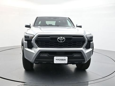 Used 2024 Toyota Tacoma TRD Off-Road image 2