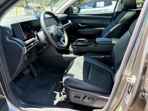 Certified 2025 Hyundai Tucson SEL AWD/4WD image 17