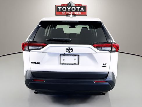 Certified 2023 Toyota RAV4 LE AWD/4WD image 6
