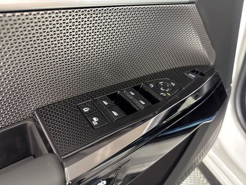 New 2025 BMW 760i xDrive 760i xDrive image 25