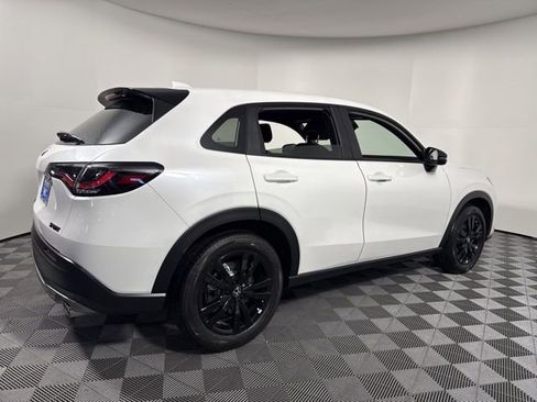New 2026 Honda HR-V Sport image 8