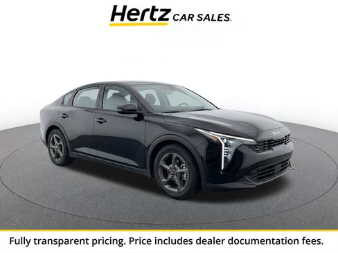 Used 2025 Kia K4 FWD image 1