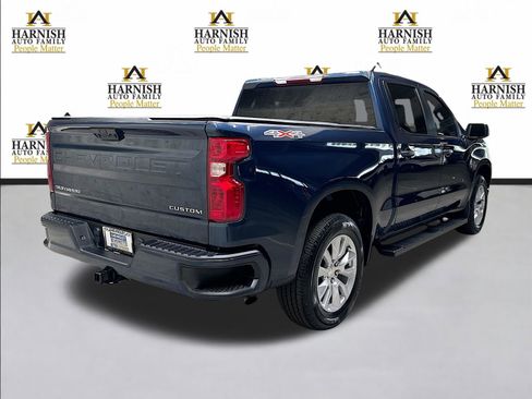 Used 2023 Chevrolet Silverado 1500 Custom AWD/4WD image 5