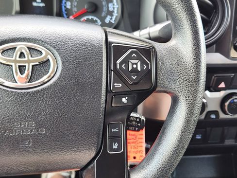 Used 2023 Toyota Tacoma SR AWD/4WD image 32