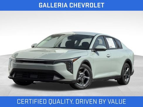 Used 2025 Kia K4 FWD image 1