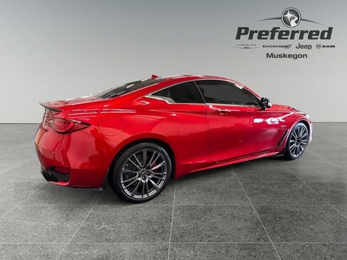 Used 2017 INFINITI Q60 Red Sport 400 image 17