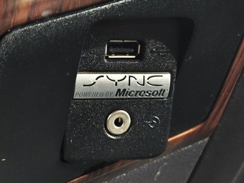 Used 2012 Ford F350 Lariat image 8