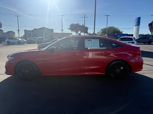 Used 2023 Honda Civic Sport image 8