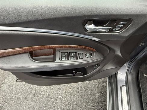 Used 2020 Acura MDX SH-AWD image 23