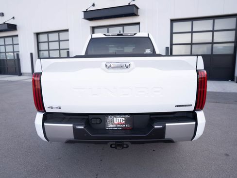 Used 2025 Toyota Tundra Limited AWD/4WD image 7