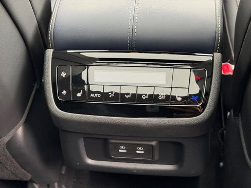 Used 2026 INFINITI QX60 Sport AWD/4WD image 16