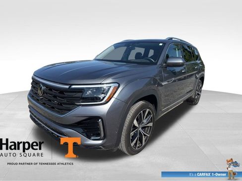 Used 2024 Volkswagen Atlas SEL Premium R-Line image 1