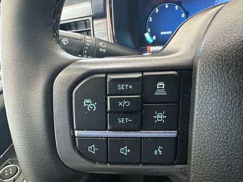 Used 2025 Ford F150 Lariat w/ Equipment Group 501A Mid AWD/4WD image 40
