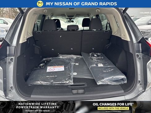 New 2026 Nissan Rogue SV w/ Cold Weather Package image 15