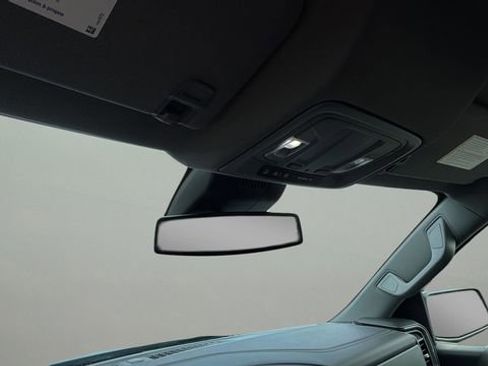 Used 2025 GMC Sierra 1500 SLT image 29