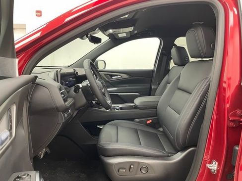 New 2026 Chevrolet Traverse LT image 8