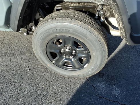 New 2026 Jeep Gladiator Sport image 6