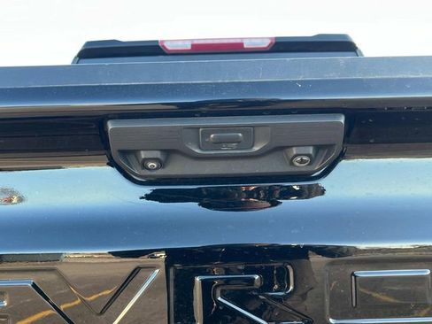 Certified 2022 Chevrolet Silverado 1500 RST image 12