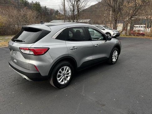 Used 2022 Ford Escape SE w/ Convenience Package image 5