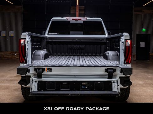 Used 2026 GMC Sierra 2500 Denali Ultimate AWD/4WD image 8