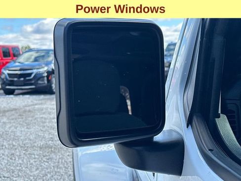 Used 2021 Jeep Gladiator Willys AWD/4WD image 8