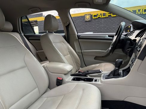 Used 2015 Volkswagen Golf SE w/ Lighting Package image 19