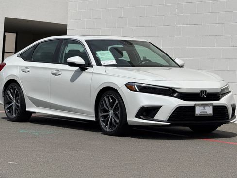 Used 2024 Honda Civic Touring image 7