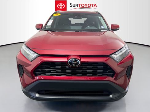 Used 2025 Toyota RAV4 XLE w/ Convenience Package FWD image 10
