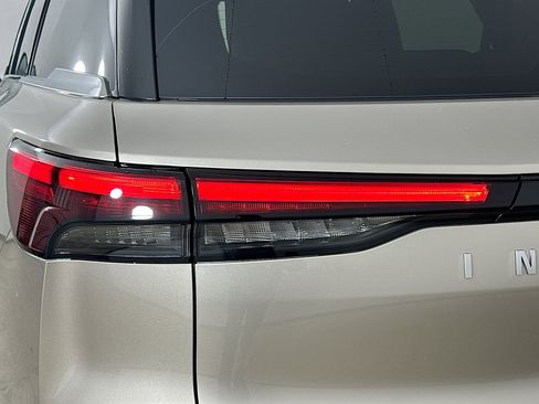 Used 2024 INFINITI QX60 Luxe w/ Performance Audio Package image 43