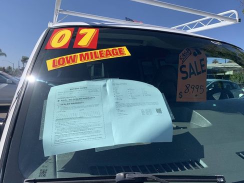 Used 2007 Chevrolet Express 2500 w/ Power and Light Package RWD image 12