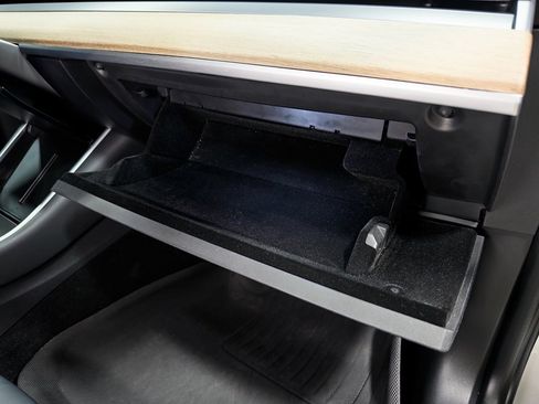 Used 2018 Tesla Model 3 Performance image 17