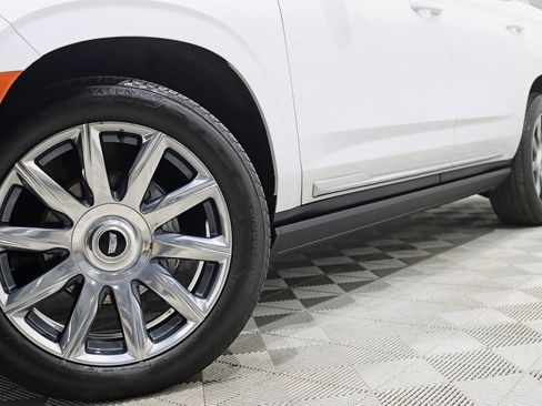 Used 2024 Cadillac Escalade Premium Luxury Platinum w/ Heavy-Duty Trailer Package image 5