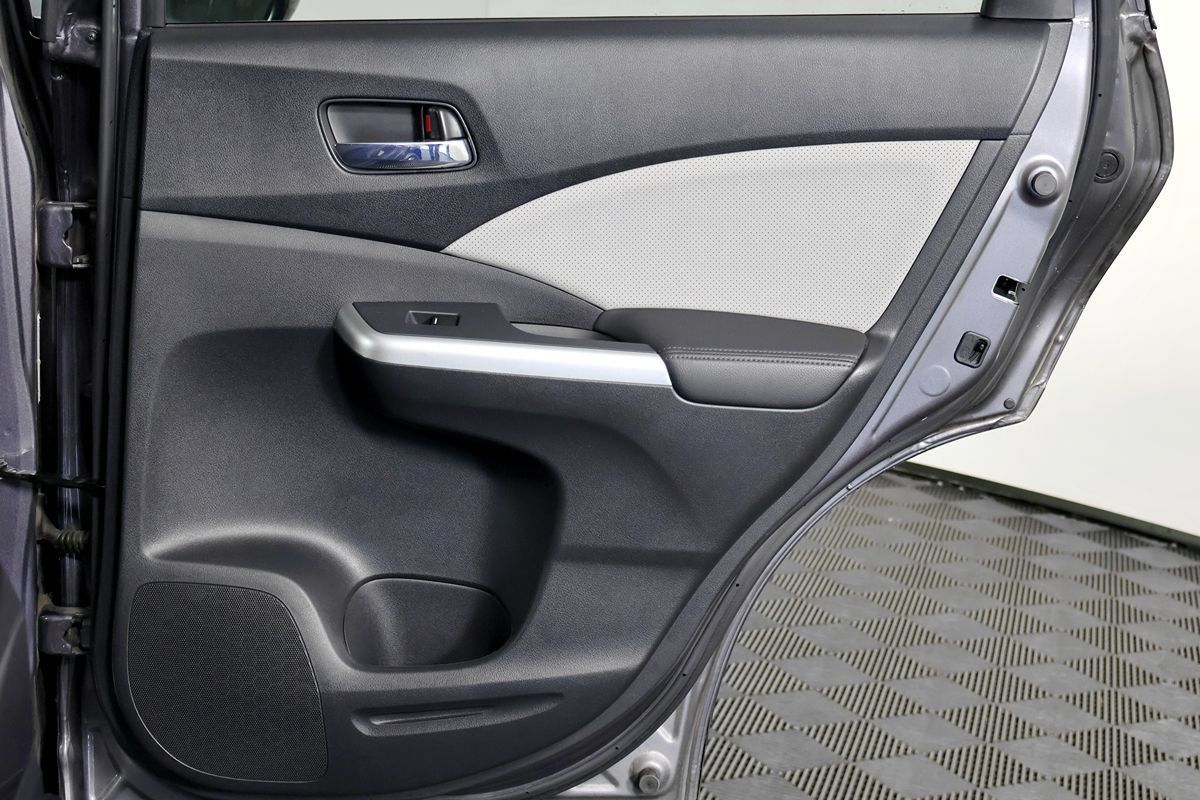 Used 2015 Honda CR-V Touring image 46