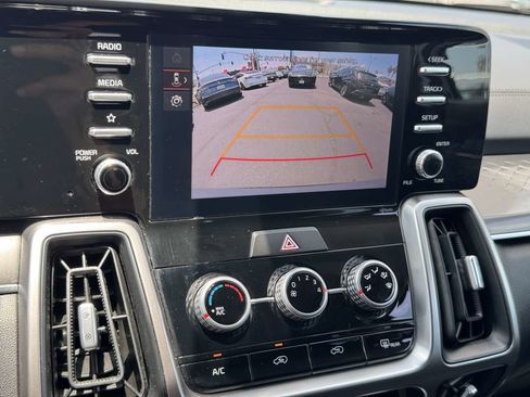 Used 2023 Kia Sorento LX FWD image 30