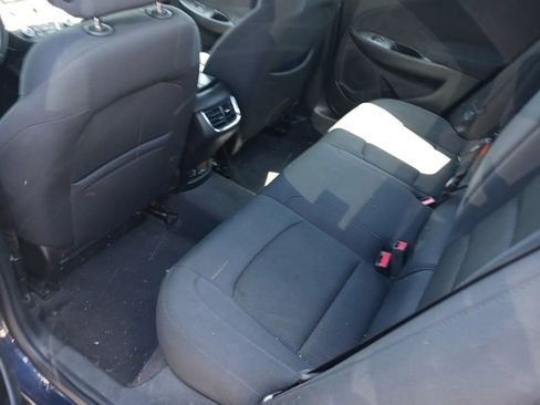 Used 2016 Chevrolet Malibu LT FWD image 3