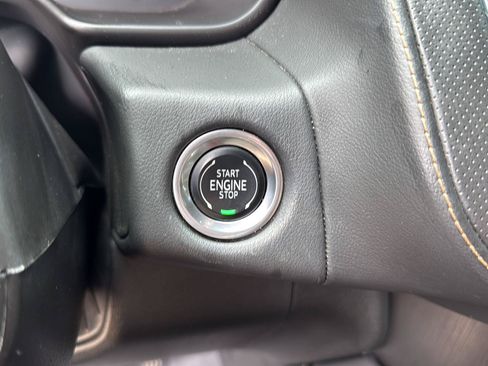 Used 2024 GMC Yukon AT4 w/ Technology Package AWD/4WD image 20