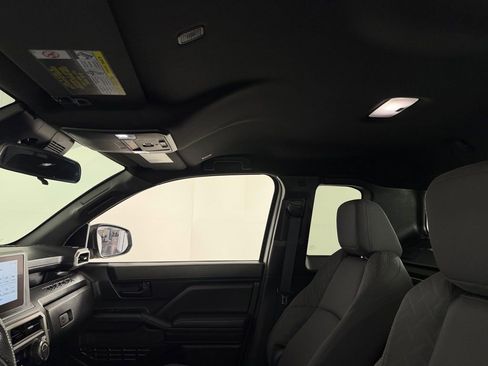 Used 2025 Toyota Tacoma SR RWD image 21