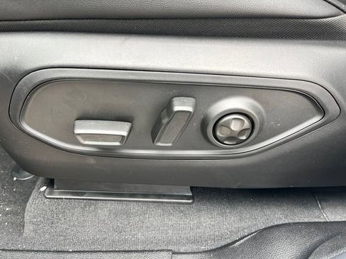 New 2026 Jeep Grand Cherokee L Limited w/ Limited Altitude Package image 37