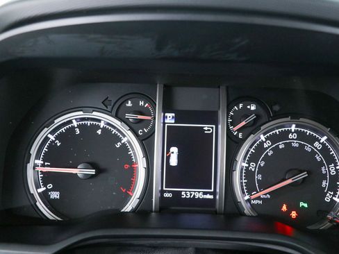 Used 2023 Toyota 4Runner Limited AWD/4WD image 15