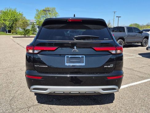 New 2025 Mitsubishi Outlander SE AWD/4WD image 4