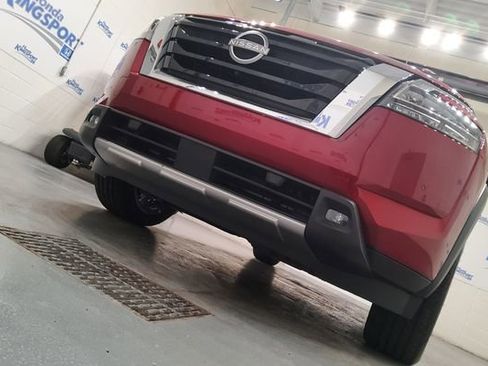 Used 2023 Nissan Pathfinder Platinum w/ Cargo Package AWD/4WD image 46