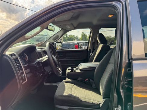 Used 2019 RAM 1500 Express AWD/4WD image 18