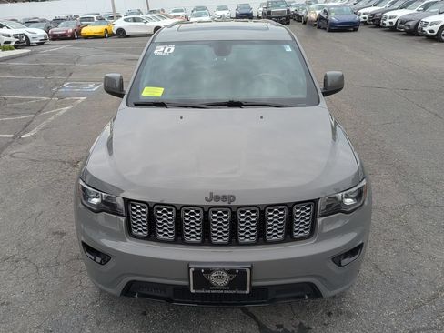 Used 2020 Jeep Grand Cherokee Altitude AWD/4WD image 3